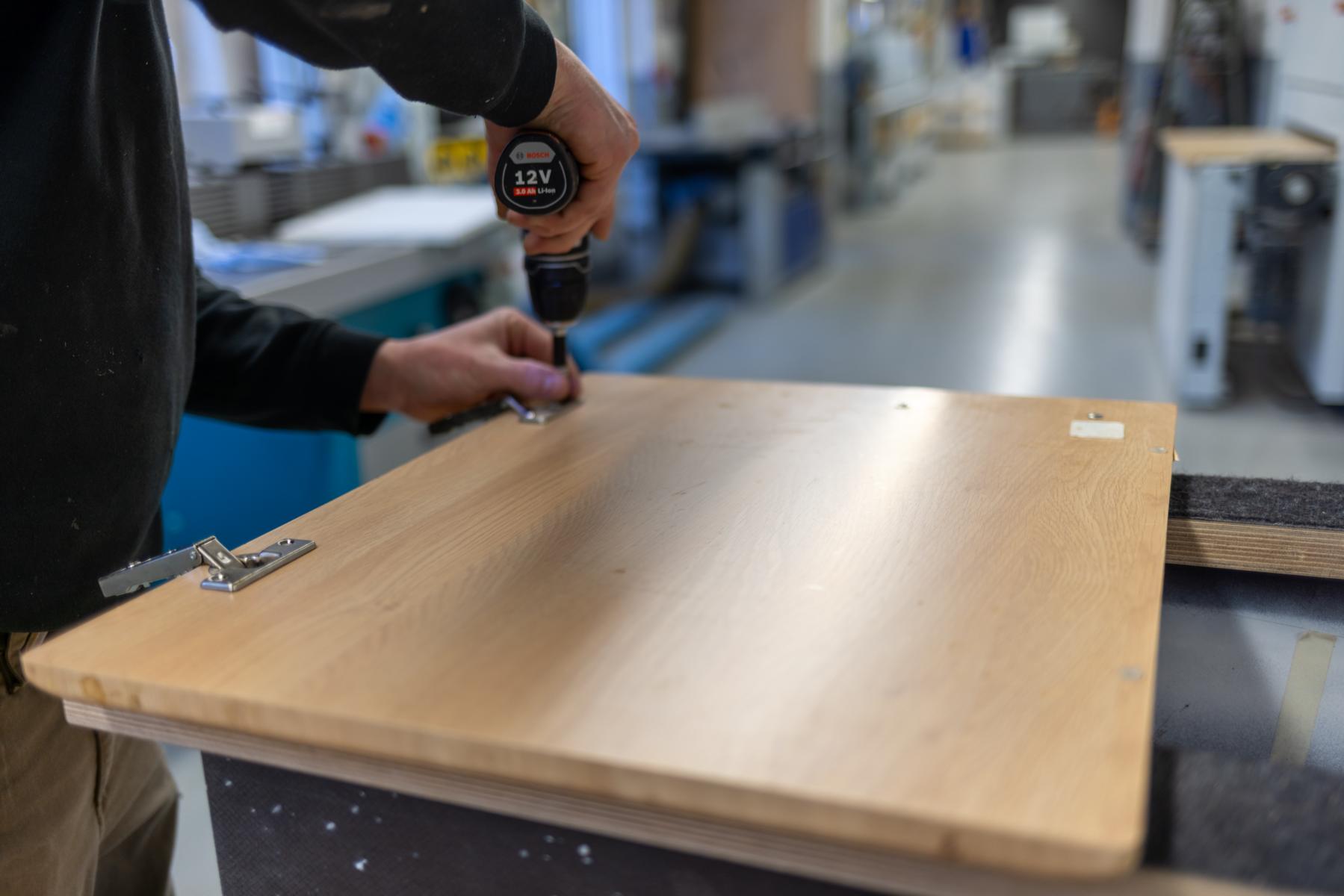 Modernisierung einer Küchenschranktür Bild 3