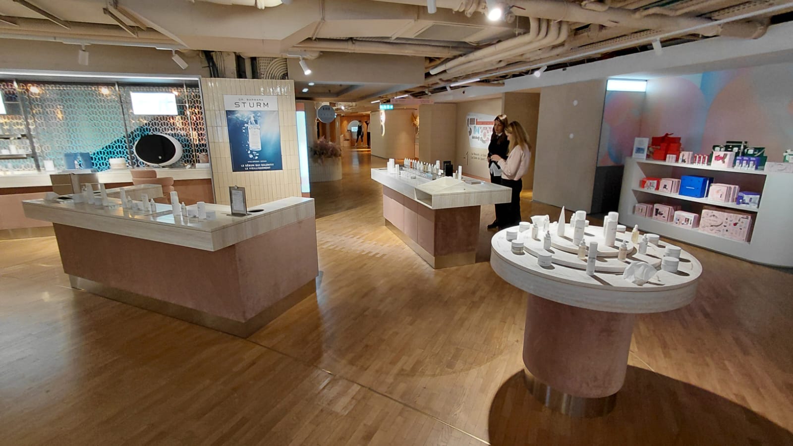 Dr. Barbara Sturm - Galeries Lafayette Haussmann 4